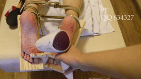 图片[3]-【又辰】FootTorture-Heat, Needle, and Electricity-触乐TKee